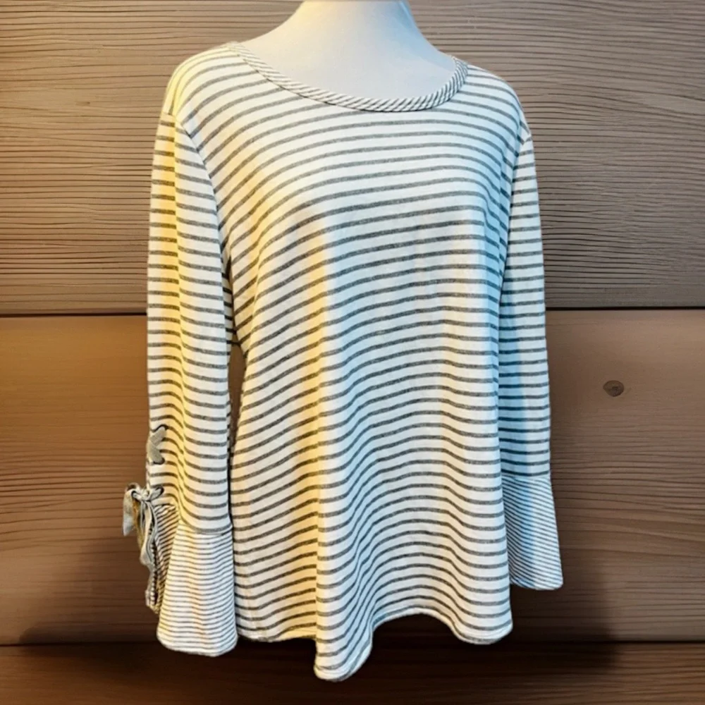 Dressbarn Sunday Womens Top 2X White Gray Blend Sweater Blouse NWT - Picture 4 of 11